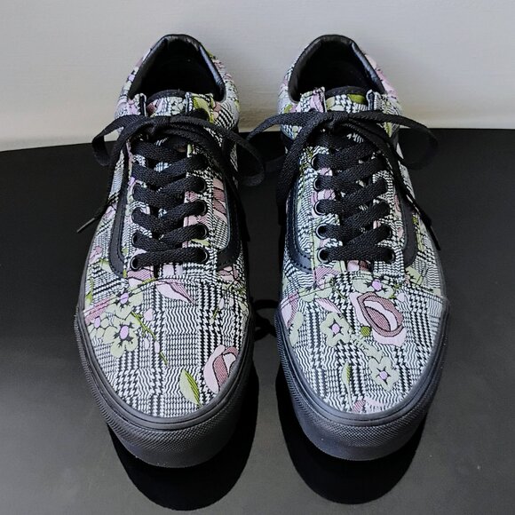 Vans Men's Old Skool Stackform/Platform Sneaker in Lovely Tapestry Floral Black - Picture 3 of 13